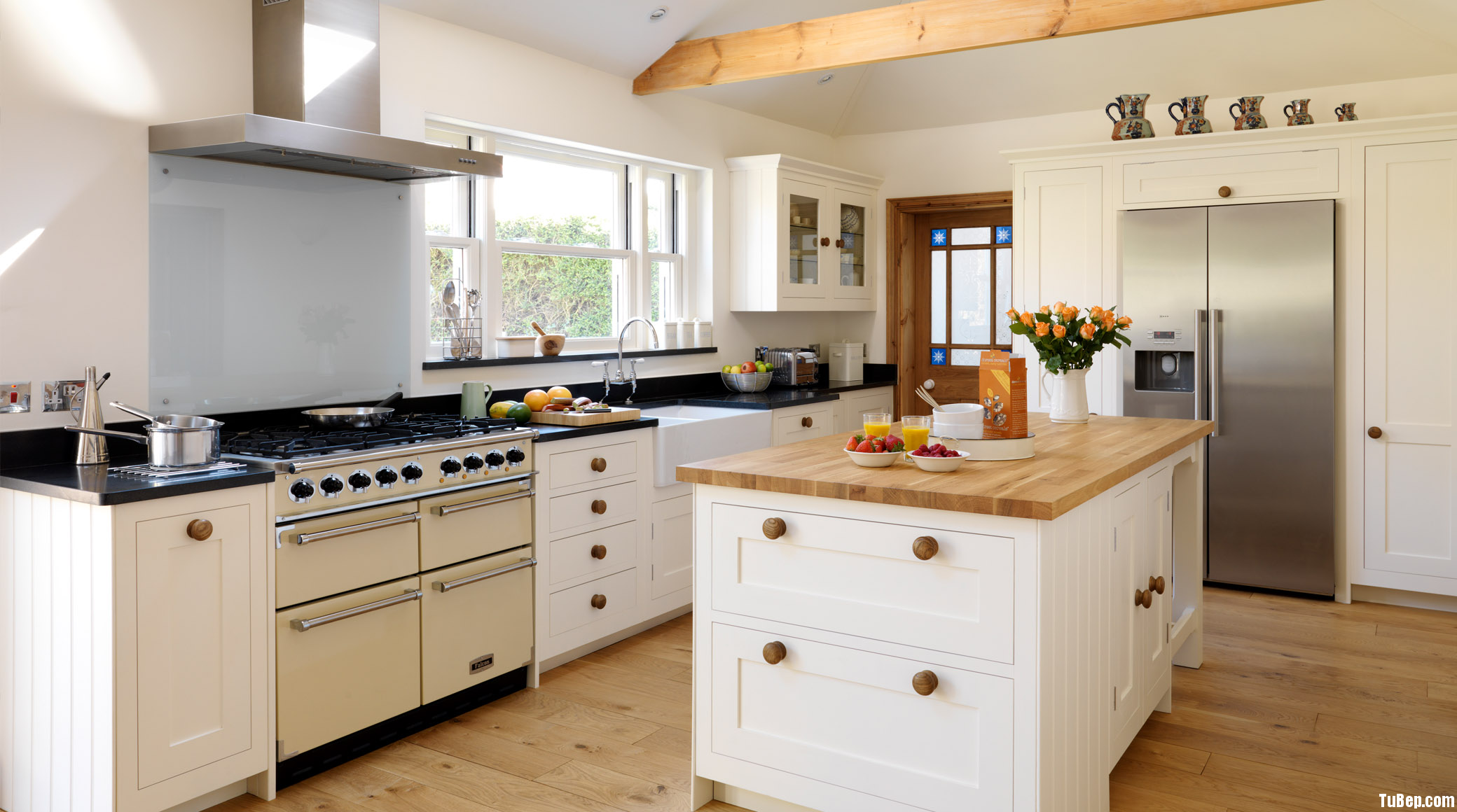 Nên chọn gỗ gì để đóng tủ bếp